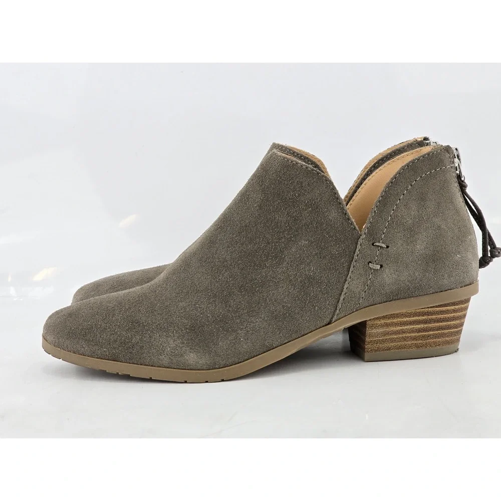 Kenneth Cole Reaction Sideway Ankle Boots Women 6 Grey Suede Zip Back